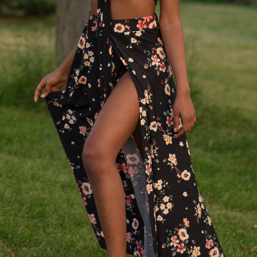 Long high slit skirt